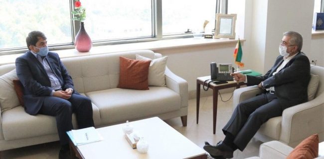 طرحهای آب و برق یزد در دیدار استاندار با وزیر نیرو بررسی شد طرحهای آب و برق یزد در دیدار استاندار با وزیر نیرو بررسی شد