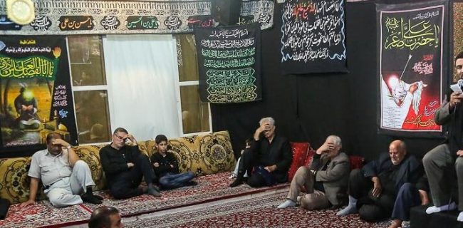 مردم روضههای خانگی برپا کنند/ عَلَم سیدالشهدا(ع) بر زمین نماند مردم روضههای خانگی برپا کنند/ عَلَم سیدالشهدا(ع) بر زمین نماند