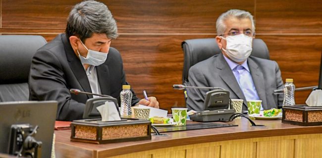 ستاد راهبردی و مدیریت اقتصاد مقاومتی استان یزد به ریاست وزیر نیرو برگزار شد ستاد راهبردی و مدیریت اقتصاد مقاومتی استان یزد به ریاست وزیر نیرو برگزار شد