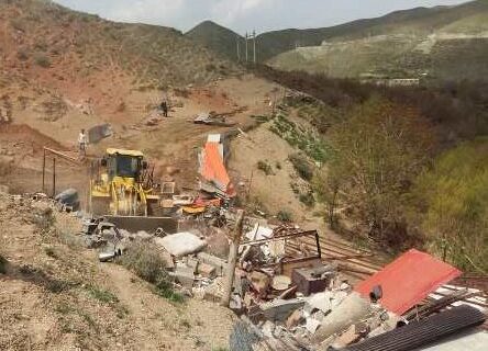 ییلاقات میانکوه مهریز جولانگاه زمینخواران ییلاقات میانکوه مهریز جولانگاه زمینخواران