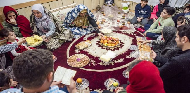 دمیدن به آتش زیر خاکستر کرونا با دورهمیهای خانوادگی/ چند نکته طلایی برای کنترل اثر بخش کرونا دمیدن به آتش زیر خاکستر کرونا با دورهمیهای خانوادگی/ چند نکته طلایی برای کنترل اثر بخش کرونا