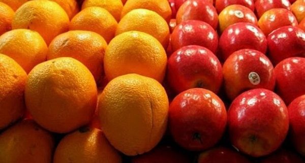 ۱۰۰۰ تن سیب و پرتقال برای شب عید در یزد ذخیره سازی می شود ۱۰۰۰ تن سیب و پرتقال برای شب عید در یزد ذخیره سازی می شود
