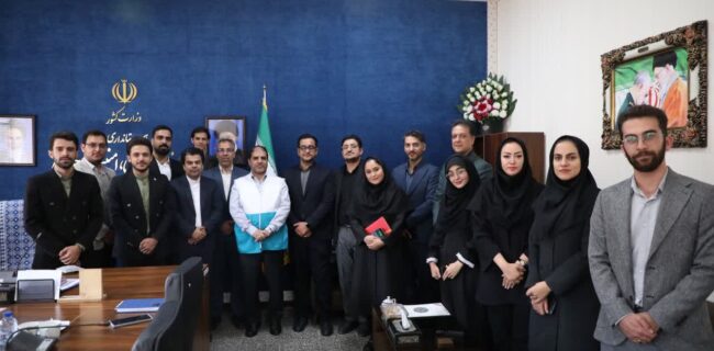 تأکید معاون استاندار یزد بر تقویت شبکه ایرانیاران جوان و اجتناب از موازیکاری تأکید معاون استاندار یزد بر تقویت شبکه ایرانیاران جوان و اجتناب از موازیکاری