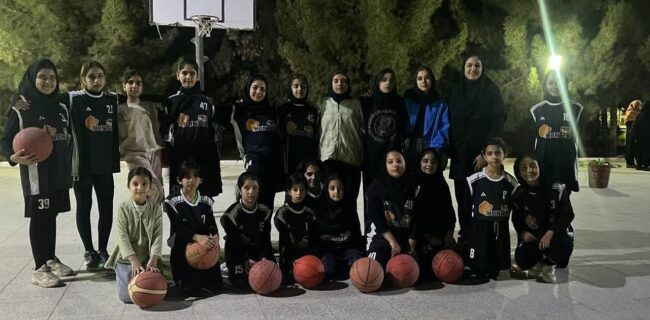 حضور دختران بسکتبالیست دردورهمی شاد بانوان ورزشکار شهرستان اشکذر حضور دختران بسکتبالیست دردورهمی شاد بانوان ورزشکار شهرستان اشکذر
