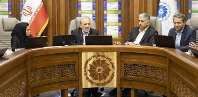 بررسی فرصتهای اقتصادی و سرمایهگذاری در قاره آفریقا با حضور فعالان اقتصادی یزد بررسی فرصتهای اقتصادی و سرمایهگذاری در قاره آفریقا با حضور فعالان اقتصادی یزد