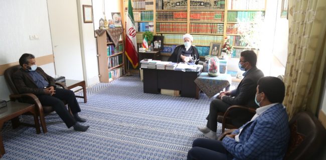 کارخانه ها به ارتقاء و شکوفایی قشر کارگر کمک کنند