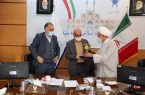 تقدیم تندیس جشنواره ملی قرآن وعترت دانشگاههای سراسر کشور به رئیس دانشگاه آزاد اسلامی یزد تقدیم تندیس جشنواره ملی قرآن وعترت دانشگاههای سراسر کشور به رئیس دانشگاه آزاد اسلامی یزد