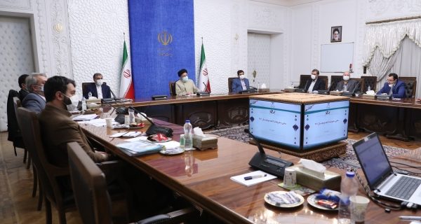 ثبات اقتصادی، حمایت از تولید و تامین معیشت مردم محور اصلی بودجه باید باشد ثبات اقتصادی، حمایت از تولید و تامین معیشت مردم محور اصلی بودجه باید باشد