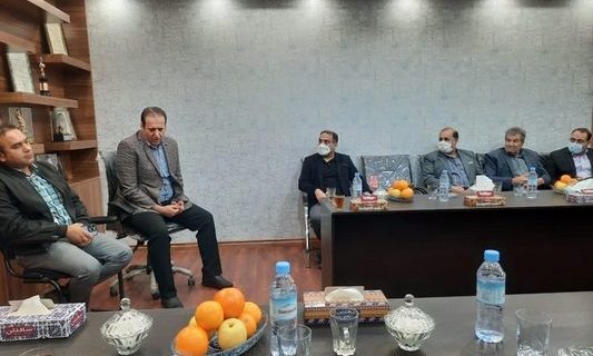 مخاالفت شدید نمایندگان مردم شهرستان اشکذر با احداث کارخانه شیشه مظروف مخاالفت شدید نمایندگان مردم شهرستان اشکذر با احداث کارخانه شیشه مظروف