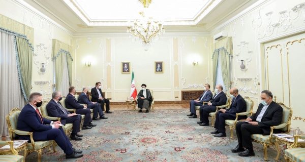 ایران و لهستان از ظرفیتهای مختلفی برای گسترش روابط برخوردارند ایران و لهستان از ظرفیتهای مختلفی برای گسترش روابط برخوردارند