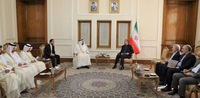 دیدار معاون وزیر امور خارجه قطر در امور منطقه‌ای با وزیر امور خارجه کشورمان