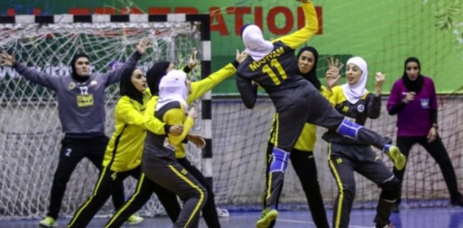 حضور سه بانوی یزدی در جمع ملی پوشان بزرگسال هندبال حضور سه بانوی یزدی در جمع ملی پوشان بزرگسال هندبال