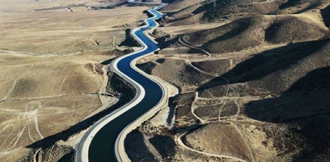 محرابیان: انتقال آب به استان های اصفهان، یزد، سیستان بلوچستان و کرمان آغاز شد