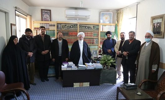 درآمد حاصل از معادن باید به مردم و مسائل استان یزد اختصاص یابد درآمد حاصل از معادن باید به مردم و مسائل استان یزد اختصاص یابد