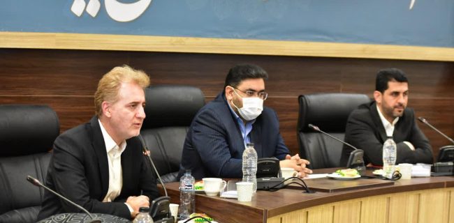 مدیرعامل شرکت آب منطقه ای یزد بر تشکیل بازار آب و نصب کنتور چاه های دولتی تاکید کرد مدیرعامل شرکت آب منطقه ای یزد بر تشکیل بازار آب و نصب کنتور چاه های دولتی تاکید کرد