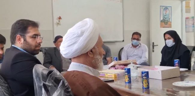 نشستي برای سلامتی روستانشینان روستاهای بخش خضرآباد