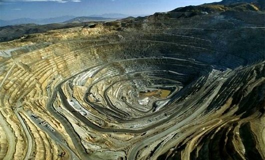 نیاز به سرمایه گذاری 50 هزارمیلیارد تومانی درطرح های توسعه ای سنگ آهن مرکزی نیاز به سرمایه گذاری ۵۰ هزارمیلیارد تومانی درطرح های توسعه ای سنگ آهن مرکزی