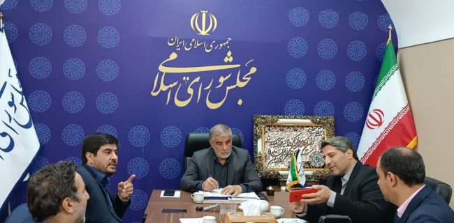 هماهنگی های لازم برای تسریع در اجرای طرح ملی فیبر نوری منازل و کسب و کارهای شهر یزد هماهنگی های لازم برای تسریع در اجرای طرح ملی فیبر نوری منازل و کسب و کارهای شهر یزد