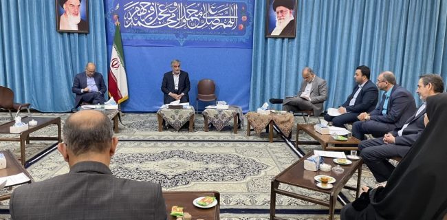 اولین نشست مشترک اعضای اندیشکده حکمرانی واحد شهری یزد با مجمع نمایندگان استان اولین نشست مشترک اعضای اندیشکده حکمرانی واحد شهری یزد با مجمع نمایندگان استان