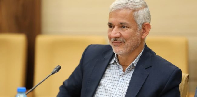 کمک به 433 خودروی گرفتار در برف/ بازگشایی و ایمنسازی قریب به هفت هزار کیلومتر از محورهای مواصلاتی کمک به ۴۳۳ خودروی گرفتار در برف/ بازگشایی و ایمنسازی قریب به هفت هزار کیلومتر از محورهای مواصلاتی