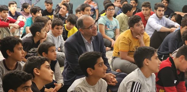 مدارس سعادت مبتنی بر معارف اسلام است و به مهارت های فردی و اجتماعی توجه دارد مدارس سعادت مبتنی بر معارف اسلام است و به مهارت های فردی و اجتماعی توجه دارد