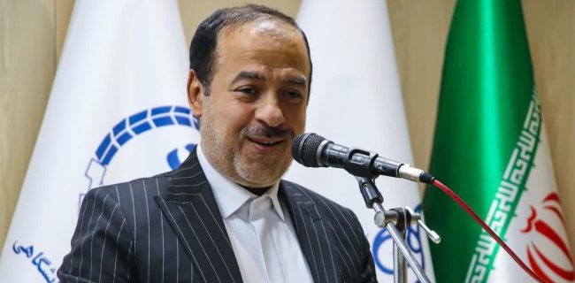 صنعت گردشگری باید جایگزین کاشی و سرامیک شود