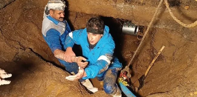 تلاش جهادی اکیپ امداد و حوادث آبفای یزد در شب یلدا تلاش جهادی اکیپ امداد و حوادث آبفای یزد در شب یلدا