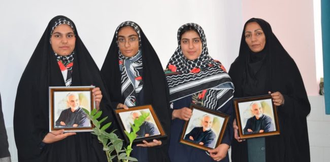 از برگزیدگان رویداد دانش آموزی لیگ جت بهاباد تجلیل شد