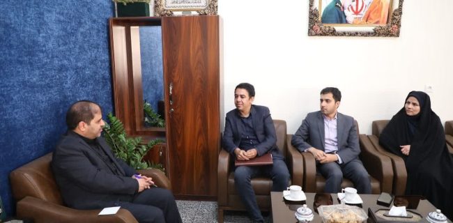 دیدار اعضاء هیئت مدیره خانه مطبوعات استان با سرپرست معاونت سیاسی، امنیتی و اجتماعی استاندار یزد