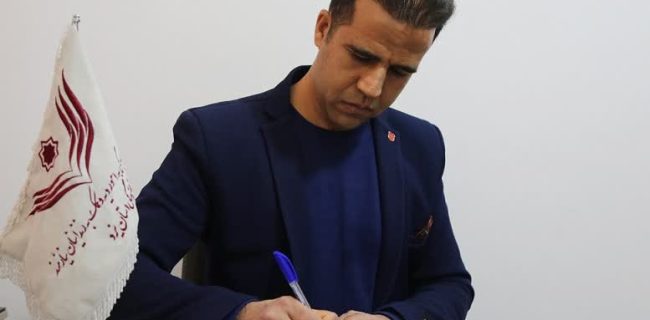 نوزاد خوش قدم یزدی زندانی آزاد کرد