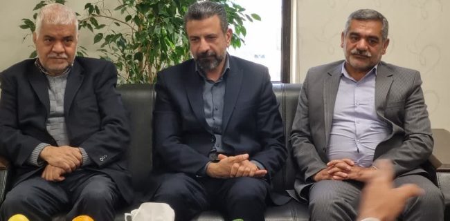 تداوم فعالیت تنها باجه بانک تجارت شهرستان اشکذر؛ مطالبه مردمی مجومرد تداوم فعالیت تنها باجه بانک تجارت شهرستان اشکذر؛ مطالبه مردمی مجومرد