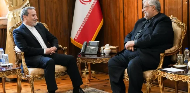 دیدار سفیر جمهوری اسلامی ایران در بوسنی و هرزوگوین با وزیر امور خارجه دیدار سفیر جمهوری اسلامی ایران در بوسنی و هرزوگوین با وزیر امور خارجه