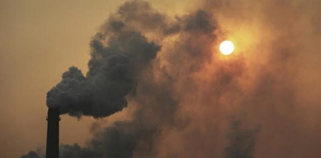 آلودگی هوا عامل ۱۳ درصد مرگ و میر یزدی‌ها است