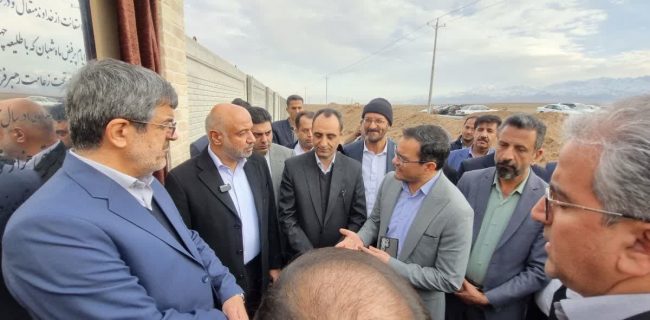 افتتاح نیروگاه هزار خورشید ماندگار با حضور وزیر تعاون در شهرستان اشکذر