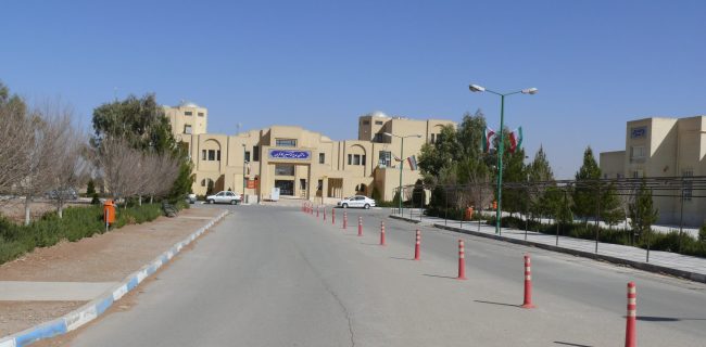 دانشگاهیان دانشگاه آزاد اسلامی اشکذر با تفسیر سوره زمر آشنا می شوند