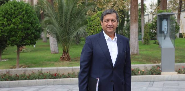 مجلس به همتی رای اعتماد نداد
