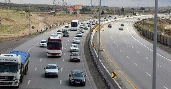 تردد نزدیک به ۲ میلیون وسیله نقلیه در شبکه راههای کشور تردد نزدیک به ۲ میلیون وسیله نقلیه در شبکه راههای کشور