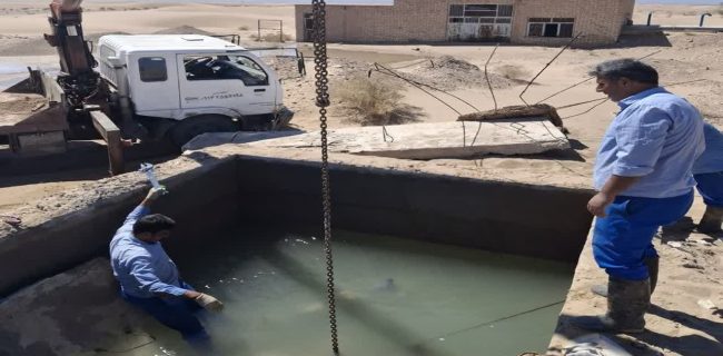مرمت شکستگی خط جمع آوری چاههای صدر آباد بافق