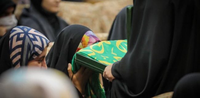 حضور ۵ روزه سفیران کریمه اهل بیت علیهم السلام در یزد حضور ۵ روزه سفیران کریمه اهل بیت علیهم السلام در یزد