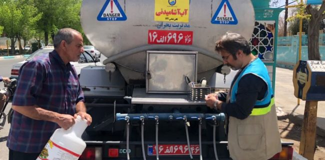 میزان سختی آب چاه و تانکرها در یزد بالا و برای بیماران کلیوی مناسب نیست میزان سختی آب چاه و تانکرها در یزد بالا و برای بیماران کلیوی مناسب نیست
