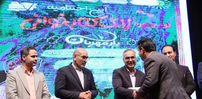 زنگ کتابخوانی با استقبال دانش آموزان ۶۴ مدرسه یزد همراه شد