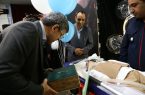 دختری که حرکت نمیکرد اما جهانش را با قلم به حرکت درآورد دختری که حرکت نمیکرد اما جهانش را با قلم به حرکت درآورد