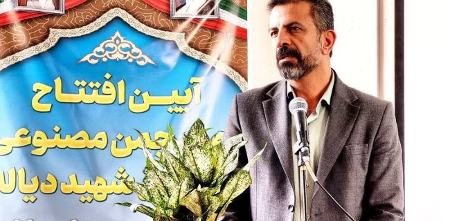 افتتاح زمین چمن مصنوعی شمسی ؛ هدیه‌ای ورزشی به دانش‌آموزان رستاقی