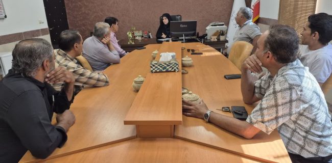 پیگیری اهالی محله بالادست دولت‌آباد بافق درخصوص قطعی‌ مکرر آب