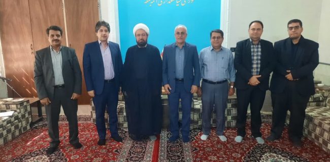 دیدار هیات رئیسه دانشگاه های آزاد اسلامی یزد و اشکذر با امام جمعه شهرستان اشکذر دیدار هیات رئیسه دانشگاه های آزاد اسلامی یزد و اشکذر با امام جمعه شهرستان اشکذر