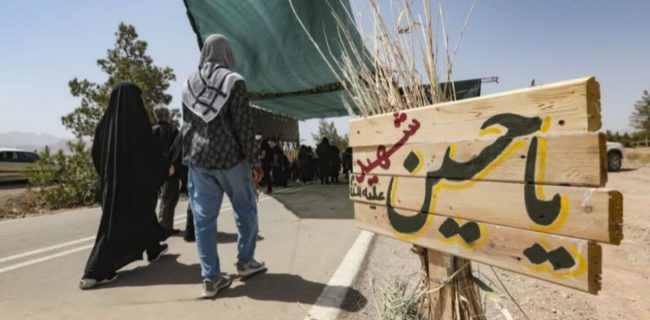 سنگ تمام موکب داران تفتی در اربعین سالار شهیدان