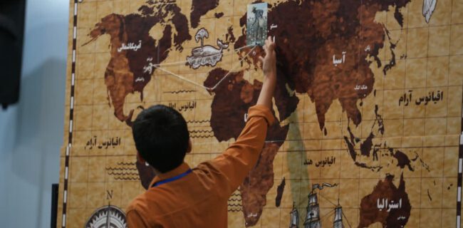 نخستین تجربه کتاببازی در یزد با محوریت استعمار؛ روایت تاریخ در قالب بازی تعاملی نخستین تجربه کتاببازی در یزد با محوریت استعمار؛ روایت تاریخ در قالب بازی تعاملی