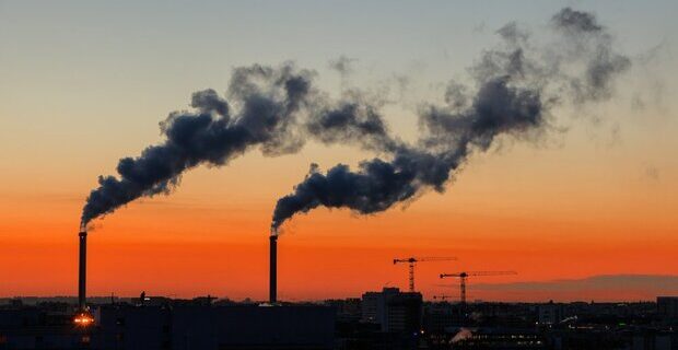 طرح ارتقای فرهنگ زیست‌محیطی در مدارس ابتدایی میبد آغاز شد