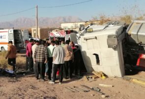 واژگونی یک دستگاه تریلر در محور شریف آباد به سمت دهشیر