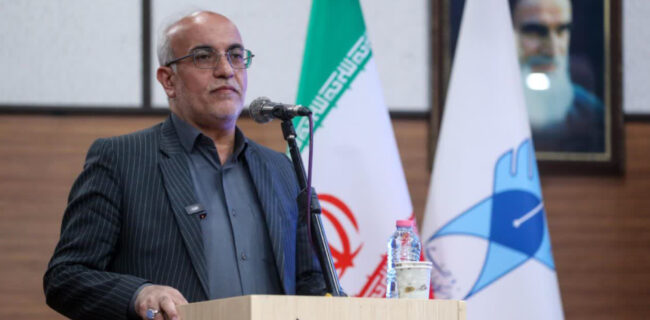 تدوین ۲۵ جلد کتاب الهی برای دروس تخصصی؛ گام تازه دانشگاه آزاد یزد در پیوند آموزش و معنویت تدوین ۲۵ جلد کتاب الهی برای دروس تخصصی؛ گام تازه دانشگاه آزاد یزد در پیوند آموزش و معنویت